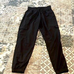 💕4 for $10- Old navy parachute jogger with cargo pockets